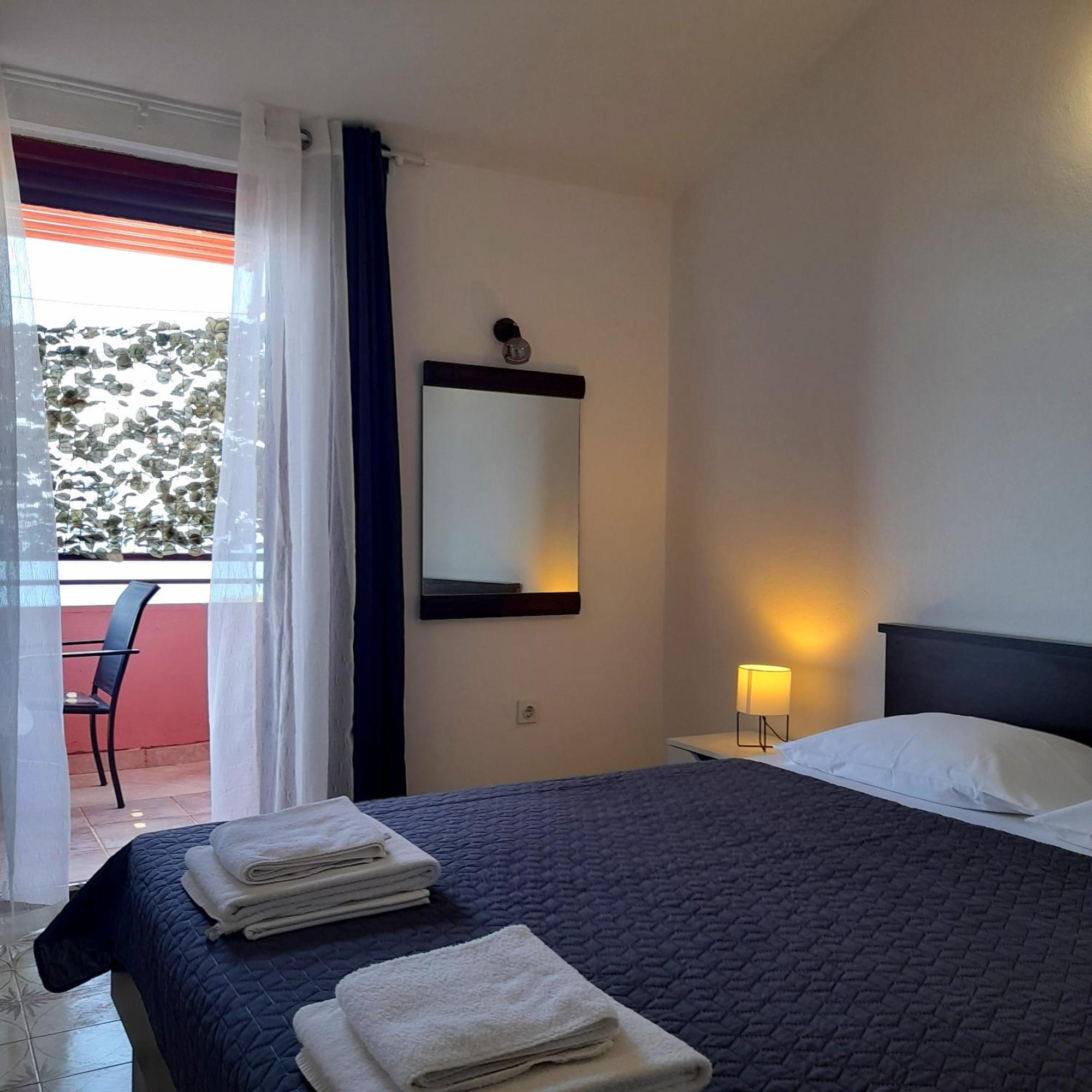 Apartment Mima With Sea View Drage Buitenkant foto